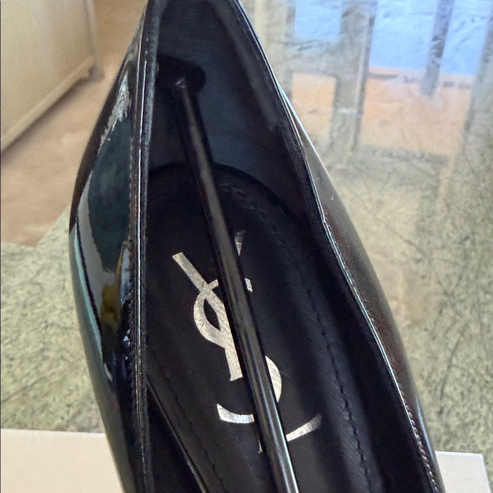 Yves Saint Laurent Glossy Black Platform Heels - Picture 4 of 8
